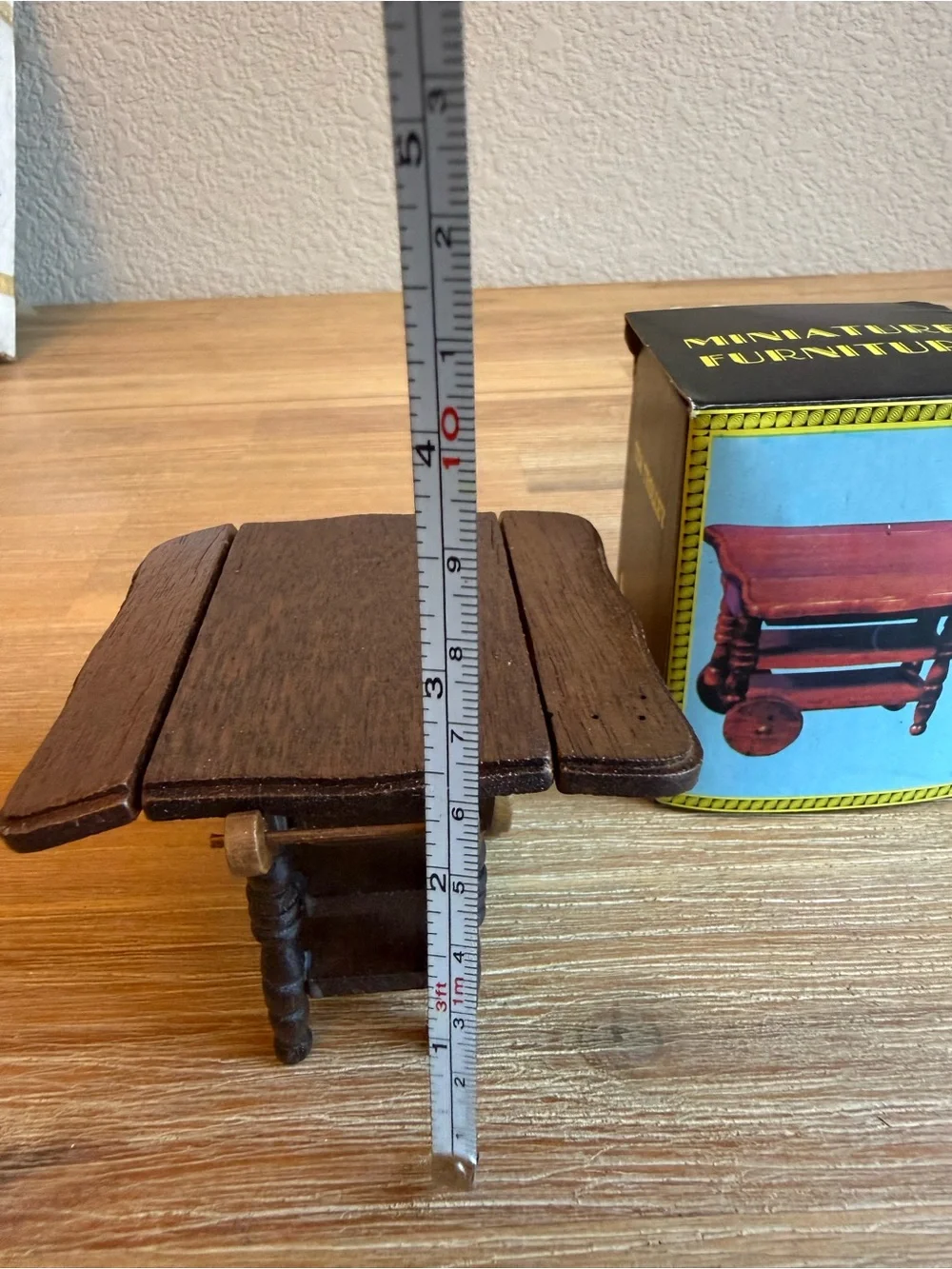 Brinn’s brown miniature